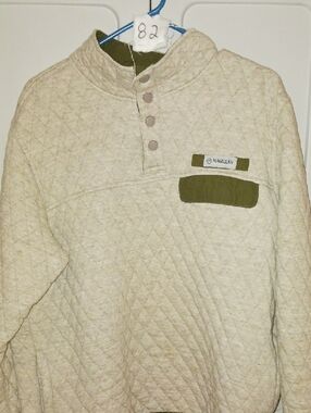 Magellan Outdoors Quilted Cream Pullover with Olive Accents
